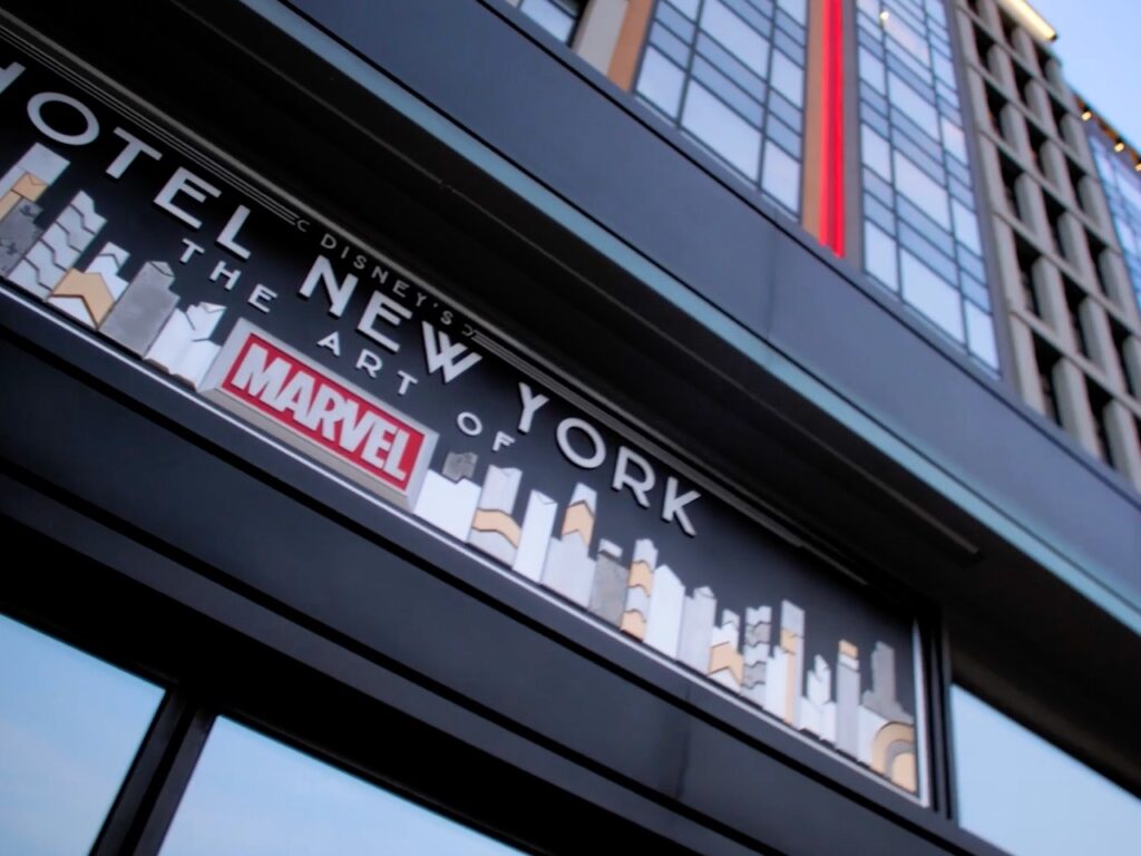 photo de l'entrée de l'hôtel New York - The art of Marvel
